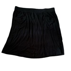 Black Knit A-Line Skirt with Front Pockets